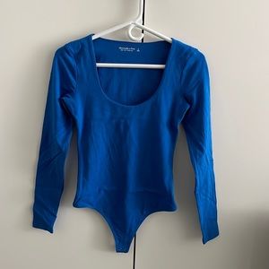 Abercrombie Blue Long-Sleeve Cotton Seamless Fabric Scoopneck Bodysuit NWOT